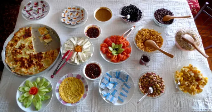 Anz Guest House Pansiyon