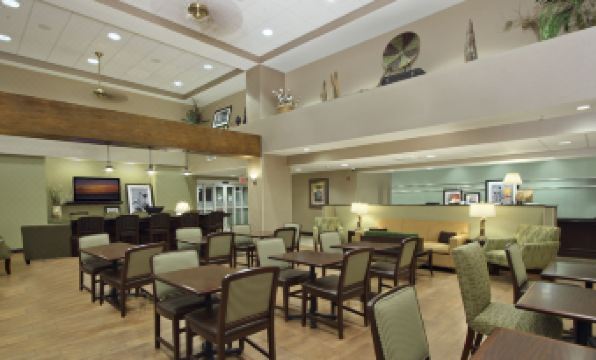 Hampton Inn & Suites Alexandria