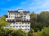 Dago's Hill Hotel Hotels in Sekeloa