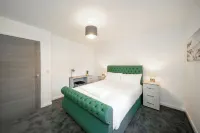 Erskine & Gibson Apartments - Apartment