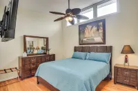 3 Mi to Beach & Boardwalk: Riverfront Daytona Home - Homestays