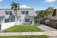 3Br Guitar House + Poker Lounge Near Hard Rock - Balkon