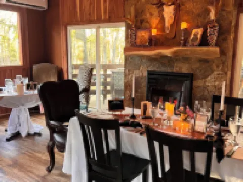 Oak Meadow Ranch Hotels in Cooke County