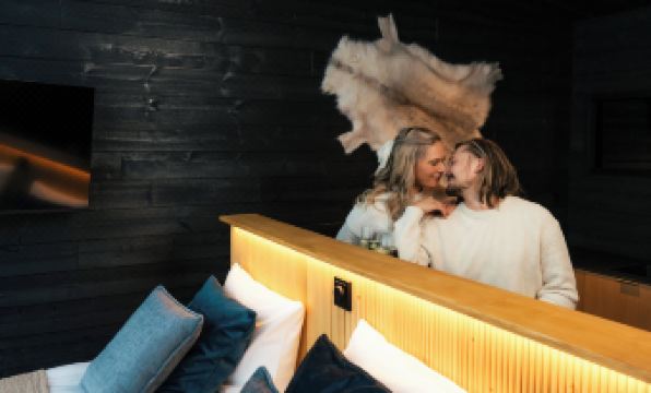 Lapland Glow Hotel Chalets