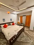 Thar View Hostel - parkir