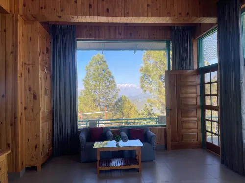Kasar Escape - balcony