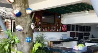 Outpost Beach Hostel - Adults Only