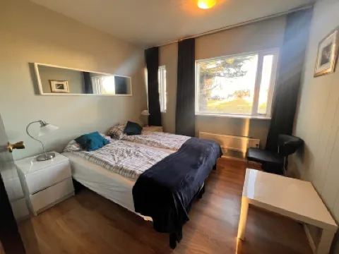 Hlíðarból Guesthouse Hotels in 