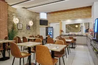 The Originals City, Hôtel Mondial, Perpignan - Bữa sáng