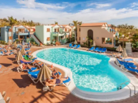 Club Vista Serena Hotels in Comarca Sur