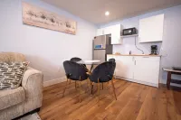 Richie's Place A Cozy 2-Br Apt in Fredericton