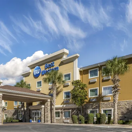 Best Western North Bryant Inn