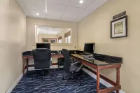 เบสท์เวสเทิร์นพลัส ออกัสตาซีวิคเซ็นเตอร์อินน์