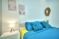 Seafront Sea View Maisonette with Yards - 2-Star