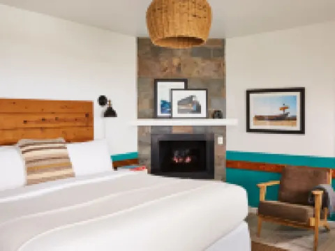 Cambria Beach Lodge