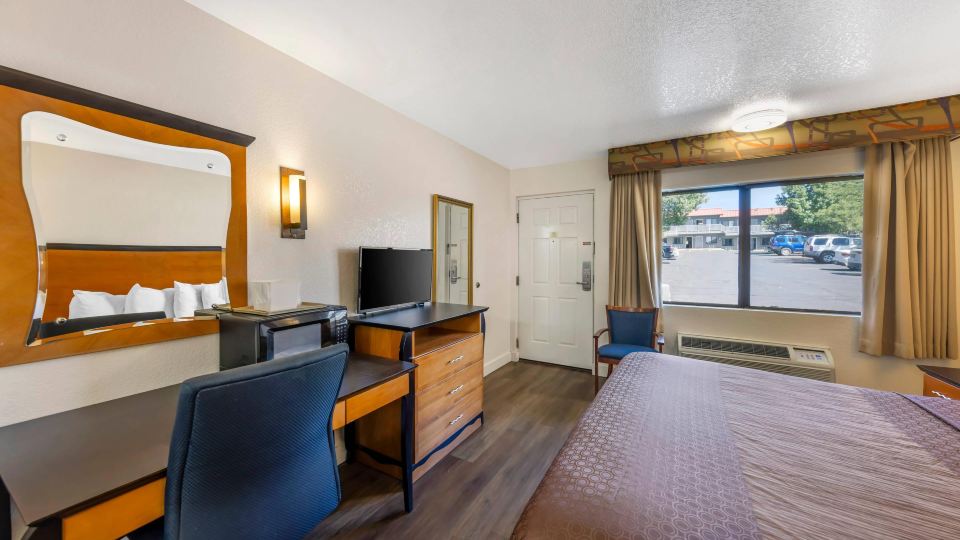 Rodeway Inn at Nevada State Capitol