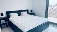 Spacious Villa in Villamartin for 6 - Boutique