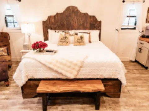 Oak Meadow Ranch Hotels in Cooke County