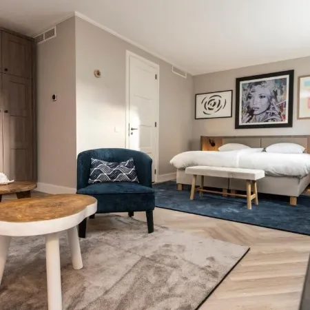 Hampton Home B&B Suites