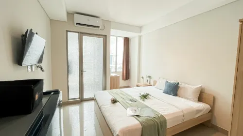 Good Choice and Cozy Studio at Tamansari Iswara Apartment By Travelio - 3-Star