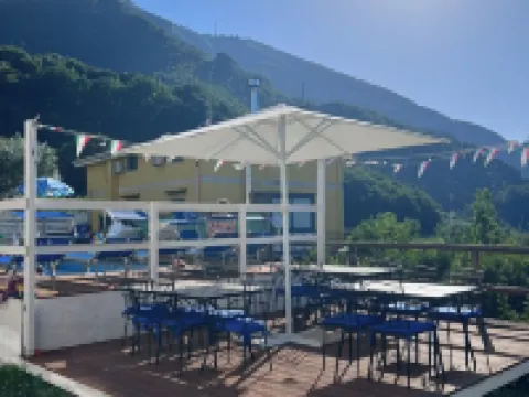 One-Bedroom Apartment with Pool, Playground and Breathtaking View Hotel a Pimonte