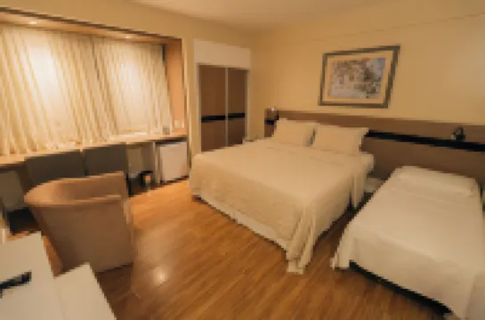 Hotel Serrano Hotéis em 