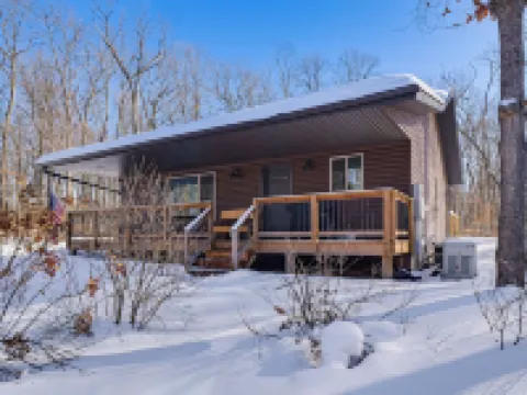 Northwoods Escape: Lakeside Retreat w/ Deck Hotels in Sawyer County