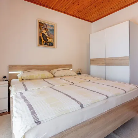 Apartments Hinic