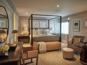 韋斯特伯裏酒店