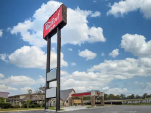 Red Roof Inn Lumberton Hotels in Lumberton