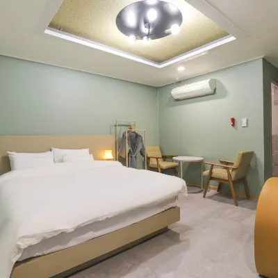 Wonju Wind Hill Self Check-in Motel Отели рядом с достопримечательностью «Железнодорожный парк Вонджу»