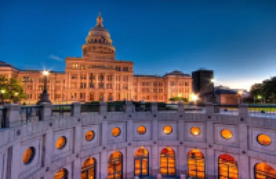 Luxe 1 Bedroom With Pool Near Toyota HQ & Legacy West