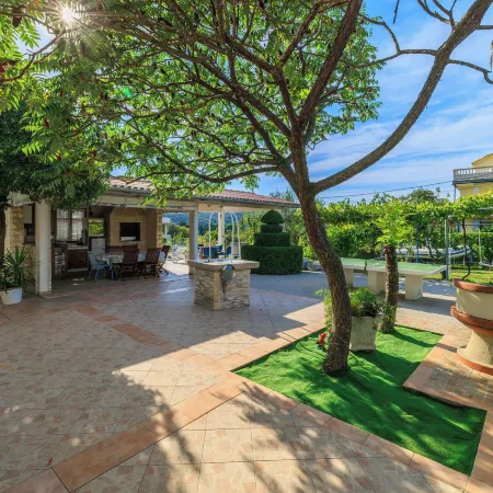Apartments Ankica