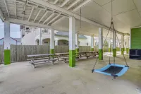 Saltwater Pool! Epic Galveston Bay Group Getaway! - 3-Star