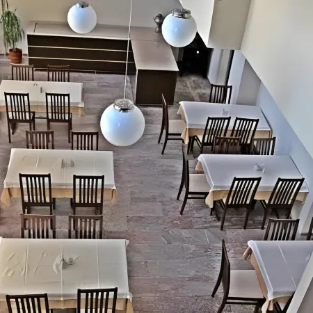 İleri Hotel & Apartments