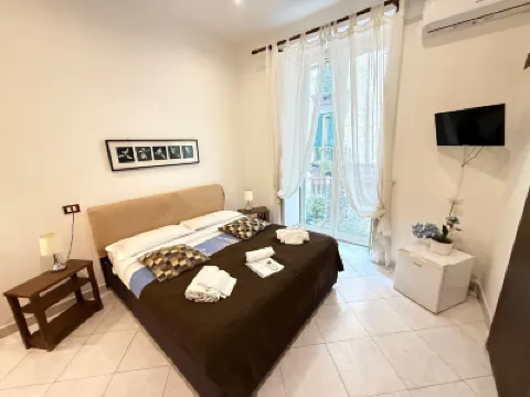 B&B 플레비시토 홈 움베르토 1세 갤러리 주변 호텔