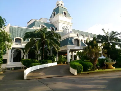 卡默洛飯店 巴厘海碼頭附近的飯店