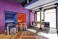 Tru by Hilton Edmonton Windermere - Business