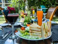 Oak Ray Elephant Lake - breakfast