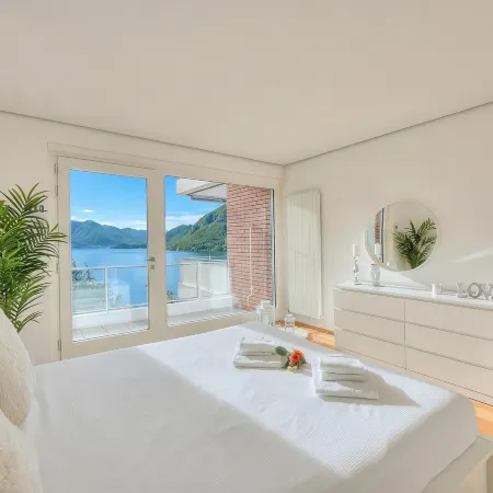 Honeymoon with Stunning View - Happy Rentals