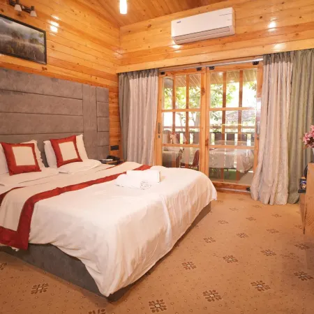 Aanandi Farm and Resort Отели в г. Нерал