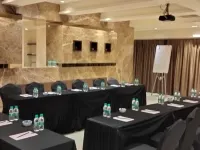 Residency Sarovar Portico Mumbai Hotels in der Nähe von Strand Aksa
