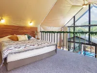 Gapyeong Ohave Glamping Hotels near Ewhawon