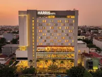 Harris Hotel & Conventions Gubeng Hotel berhampiran Monumen Bambu Runcing