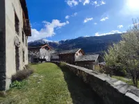 Chalet  de Charme - Sauna & Wood Stove - View of the Summits - Absolute Peace and Quiet