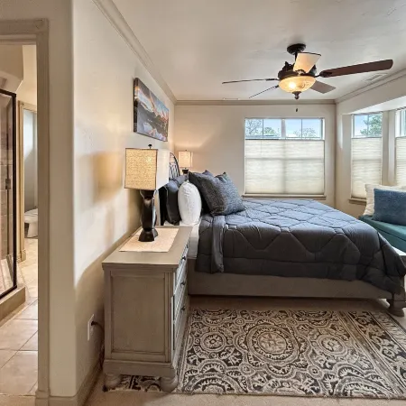 Victorian Chateau Retreat 3 Bedroom Townhouse