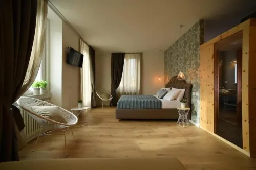 Lainez Rooms & Suites