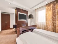 B&B HOTEL Linz City-Ost - موقف سيارات