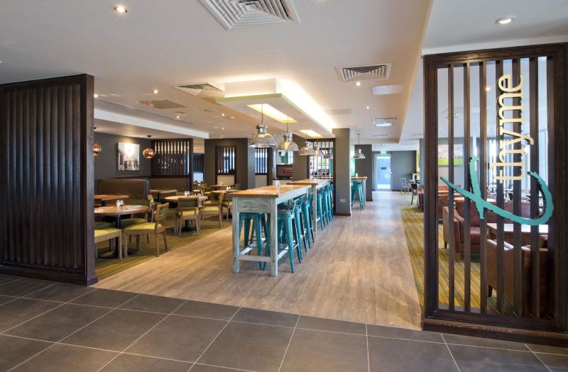 Premier Inn Slough Central South photo 4