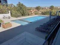 Amazing 1BR With River View in Waterfall-midrand - Pool